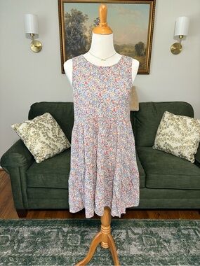 American Eagle flowy floral sleeveless short sundress summer Easter dress tiered